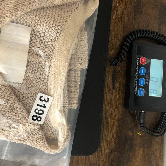 Gar-De Beige Cream Print Sleeveless Top/Vest  Women’s Size Small EUC - Picture 10 of 10